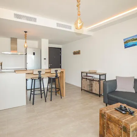 Amazing In Ajaccio With Wifi And 1 Bedrooms *